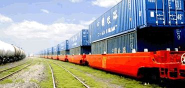 鐵路貨運增量挑戰(zhàn)下的策略調(diào)整 以煤運價下調(diào)促公鐵競爭新格局
